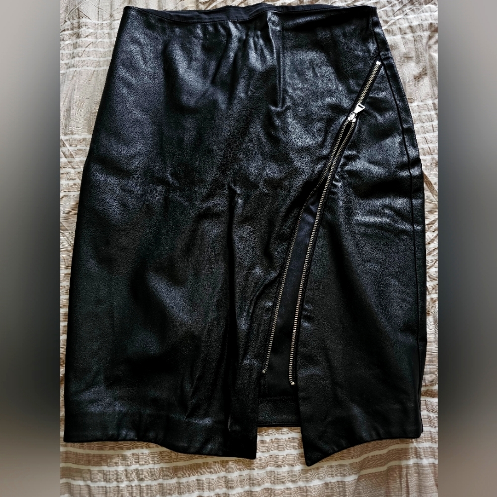 Woman's Express Faux Leather skirt